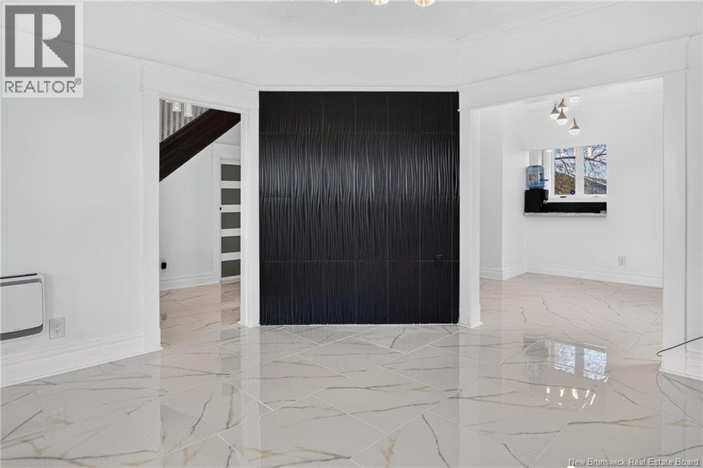 677 Fundy Drive, photo 11