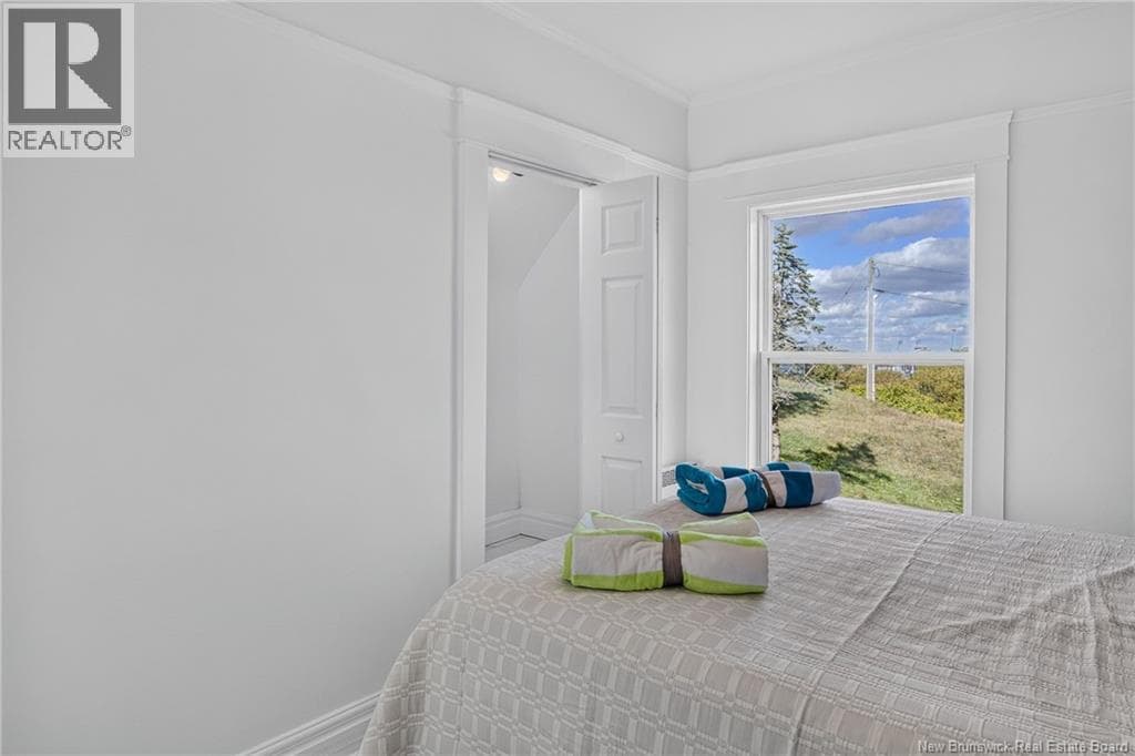677 Fundy Drive, photo 33