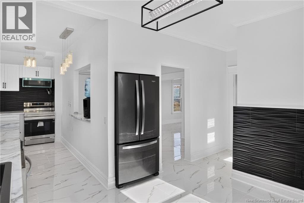 677 Fundy Drive, photo 16