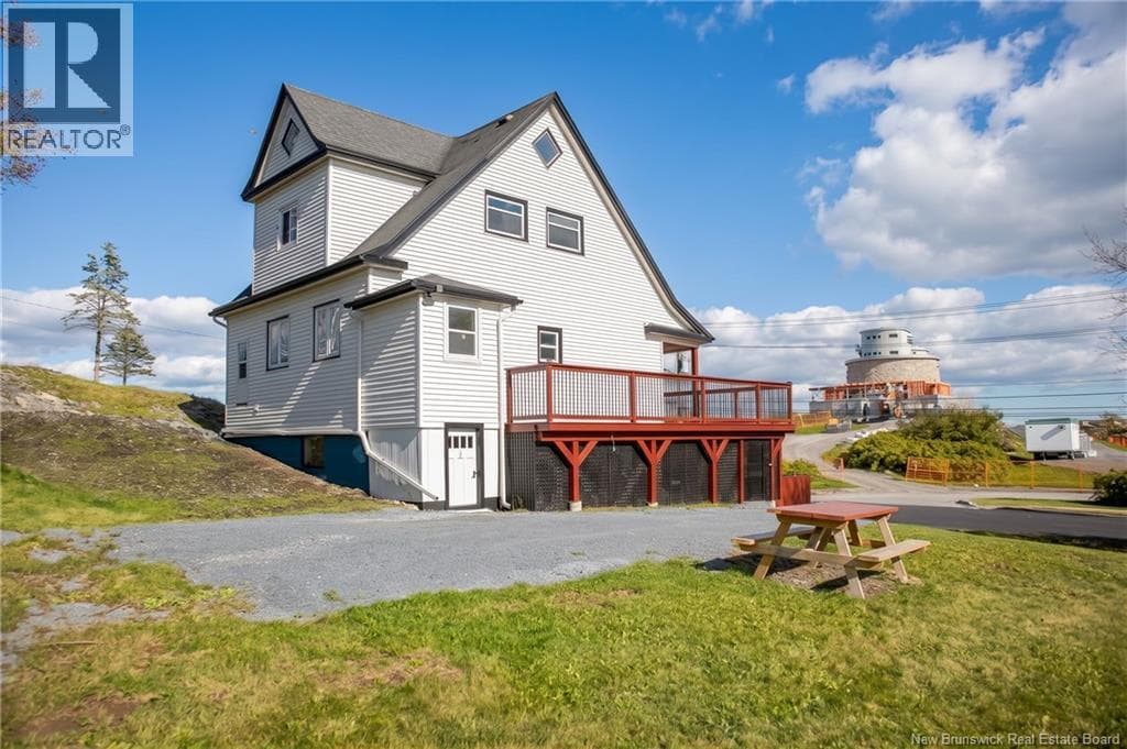 677 Fundy Drive, photo 42