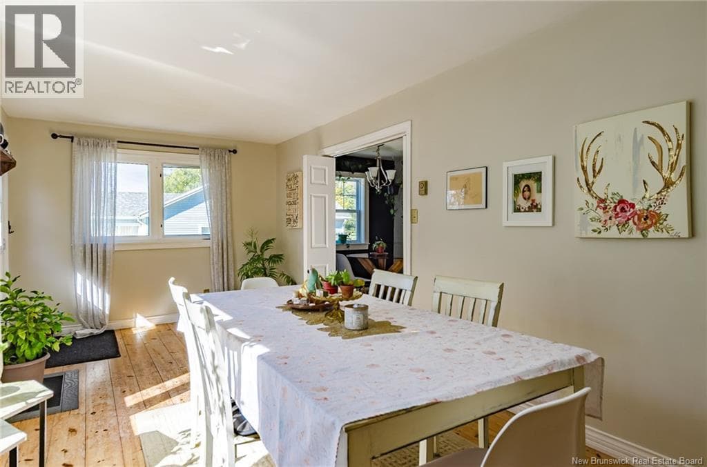 470 Young Street, photo 19
