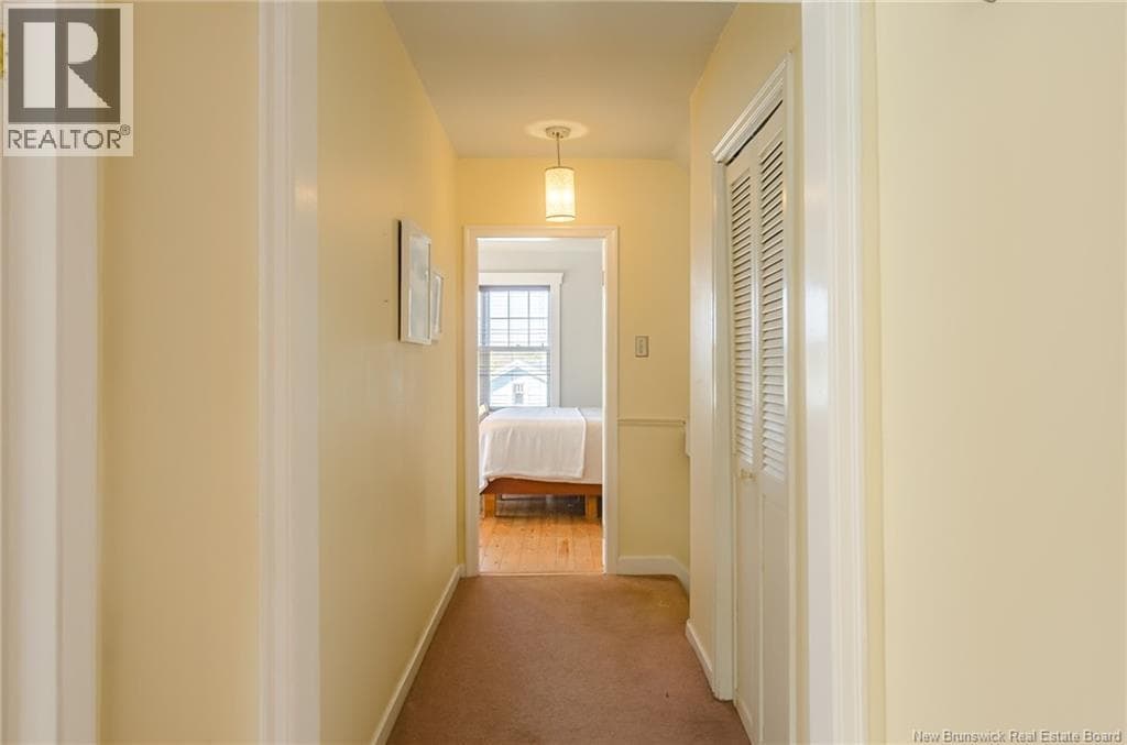 470 Young Street, photo 22