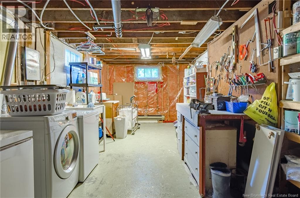 470 Young Street, photo 30