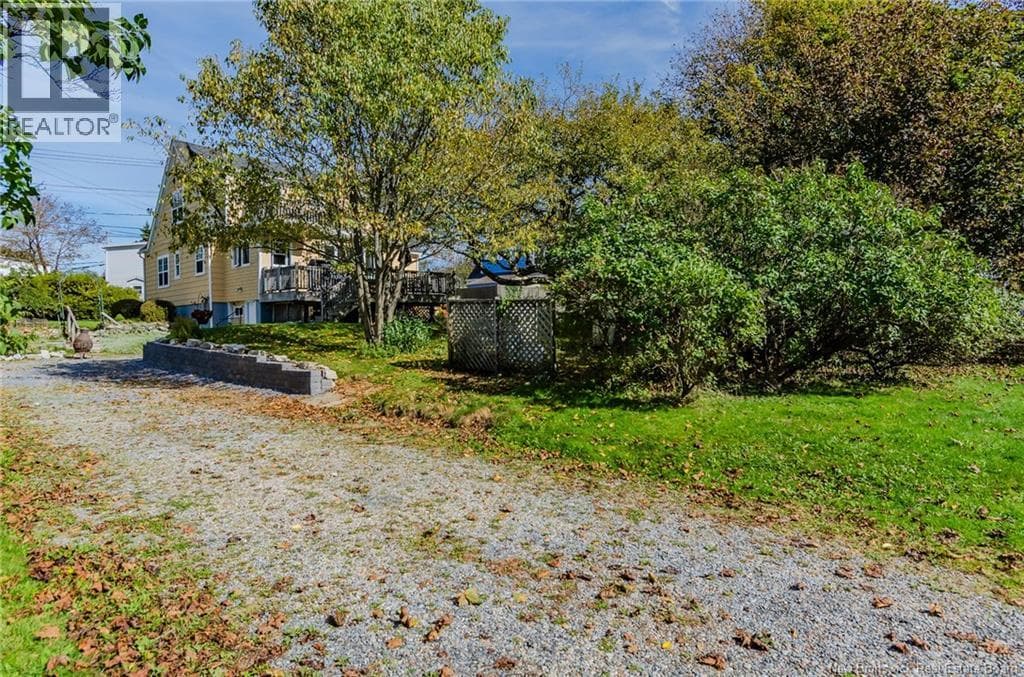 470 Young Street, photo 34
