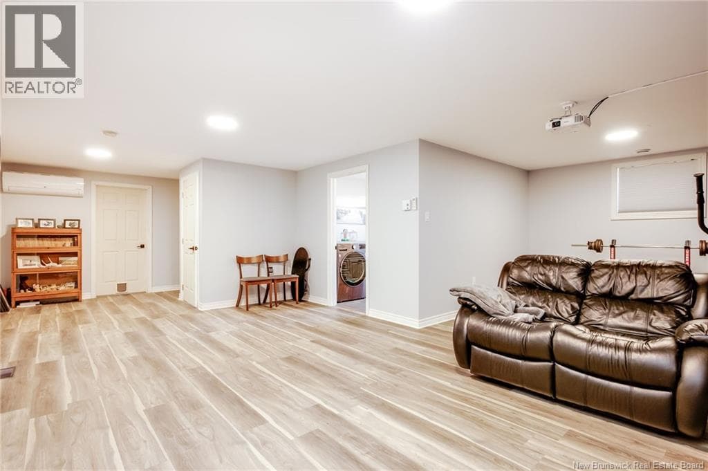 31 Kappa Avenue, photo 32
