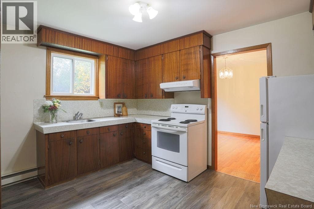 108 Robin Hood Lane, photo 4