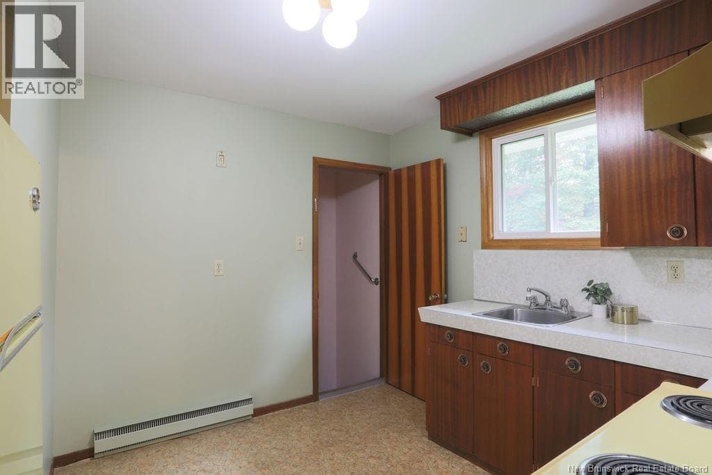 108 Robin Hood Lane, photo 28