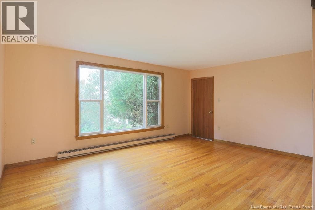 108 Robin Hood Lane, photo 8
