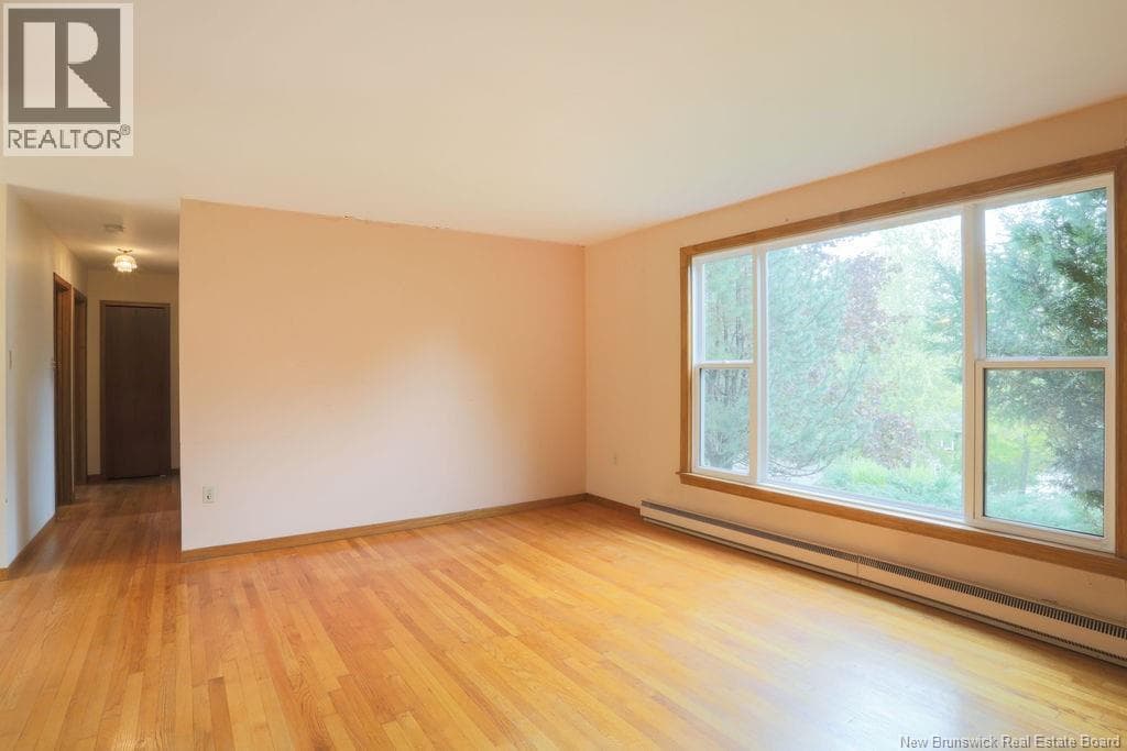 108 Robin Hood Lane, photo 10
