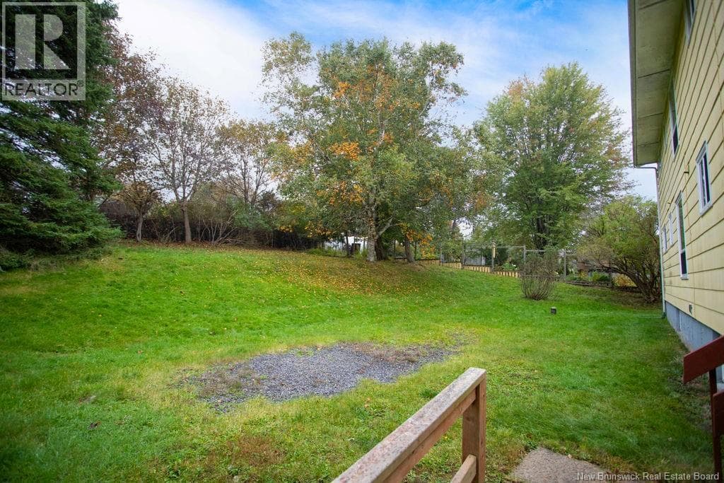 108 Robin Hood Lane, photo 44