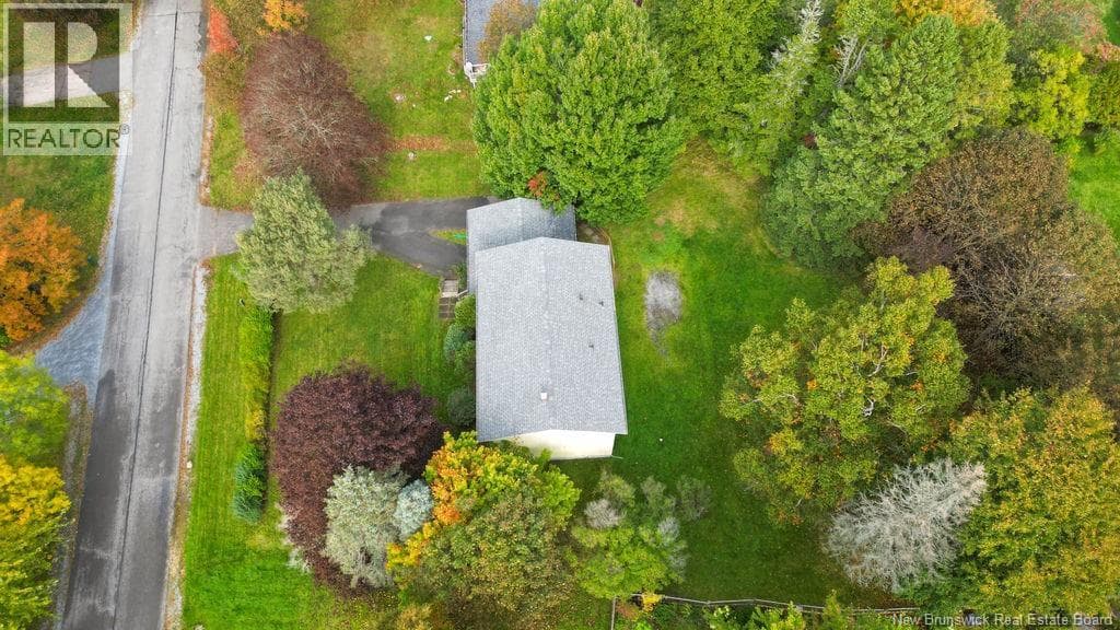 108 Robin Hood Lane, photo 46