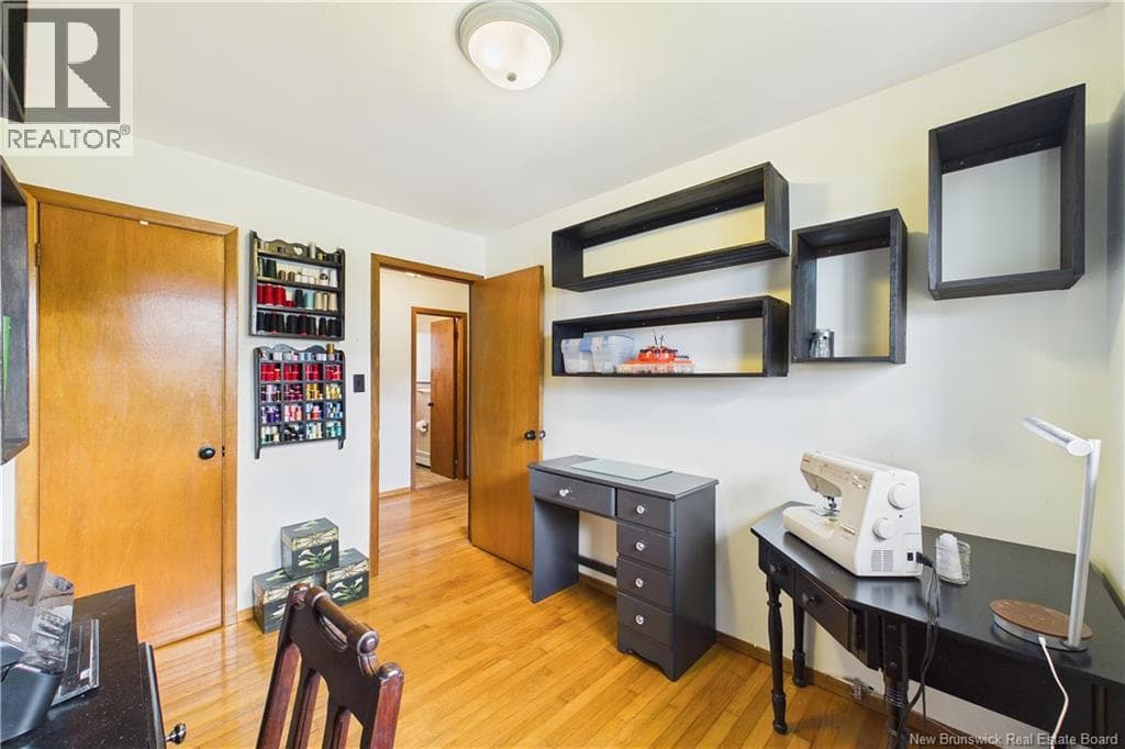 460 Lawrence Street, photo 24