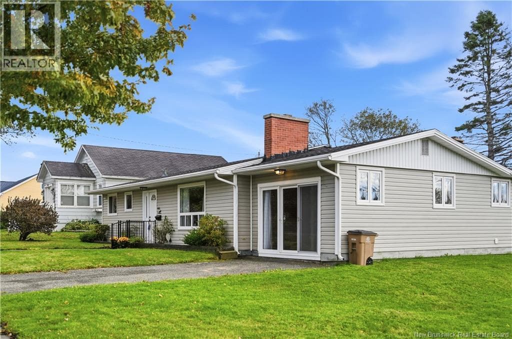 460 Lawrence Street, photo 32