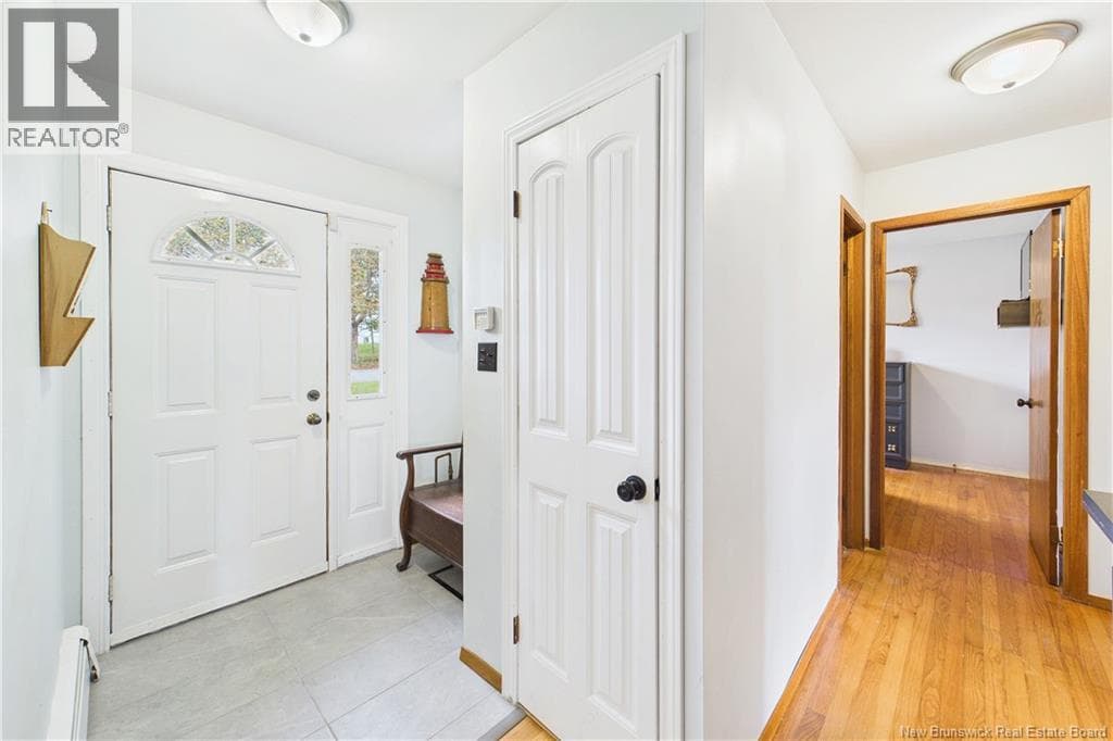 460 Lawrence Street, photo 4