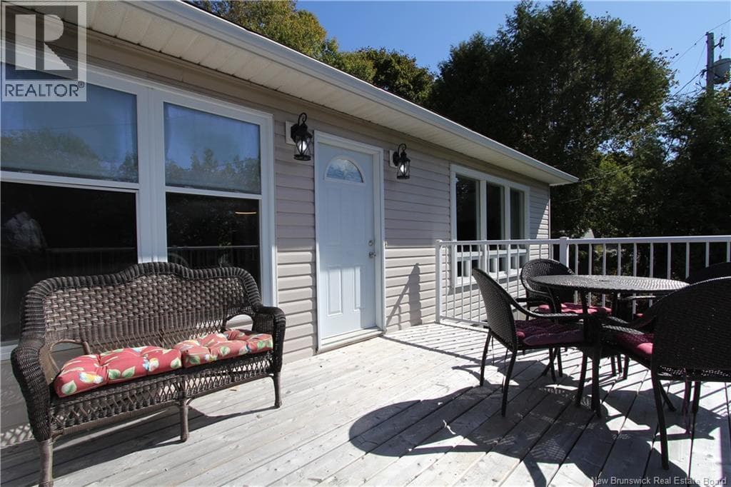 15 Hazen Avenue, photo 9