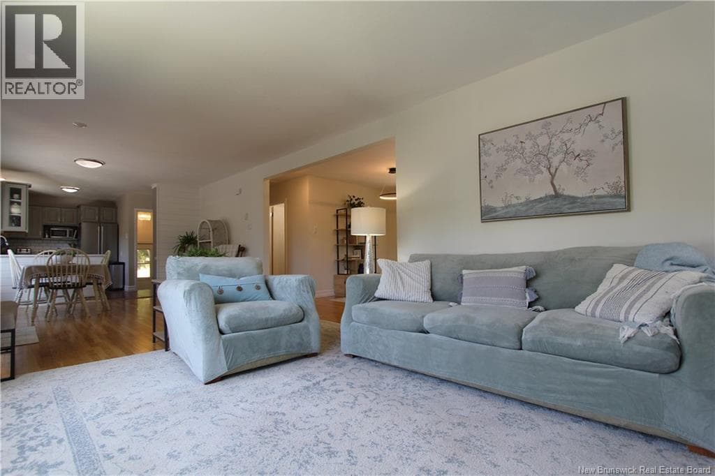 15 Hazen Avenue, photo 15