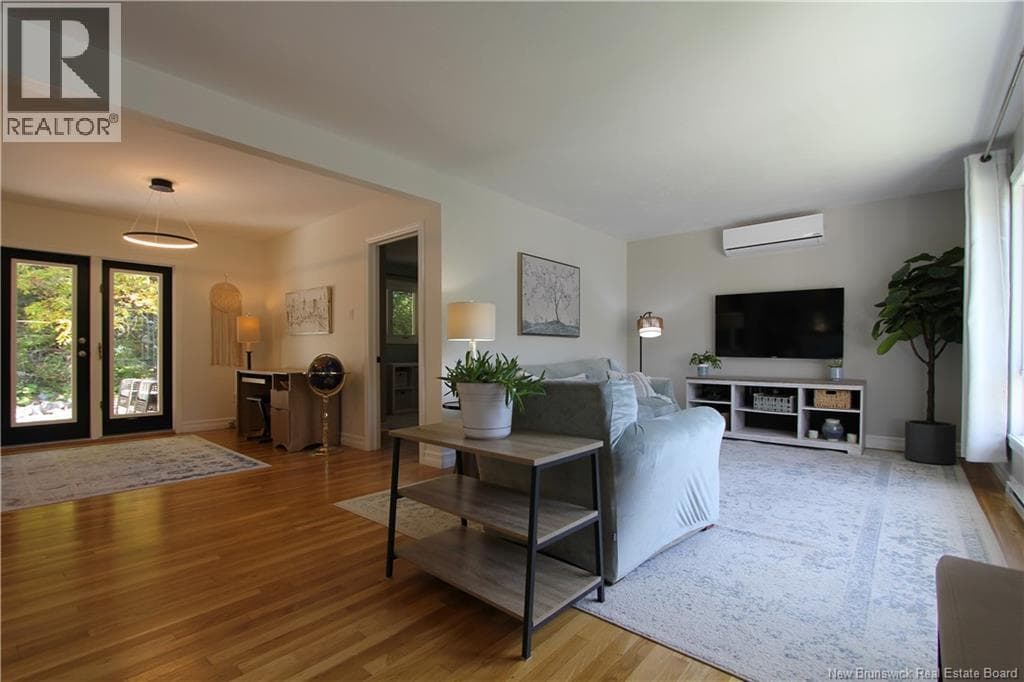 15 Hazen Avenue, photo 11