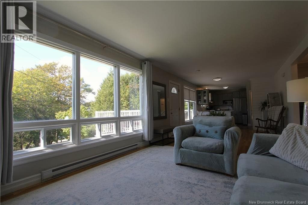 15 Hazen Avenue, photo 14