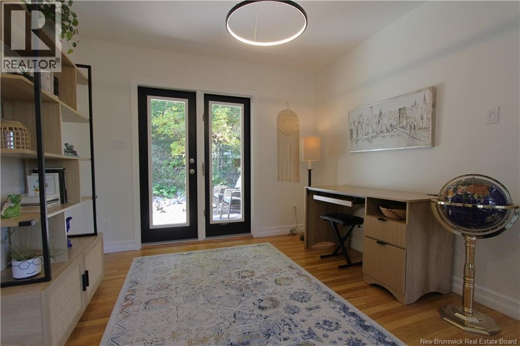 15 Hazen Avenue, photo 18