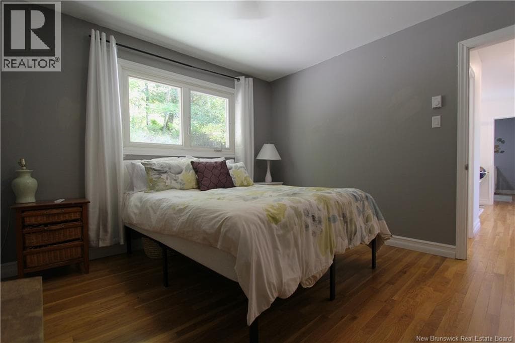 15 Hazen Avenue, photo 21