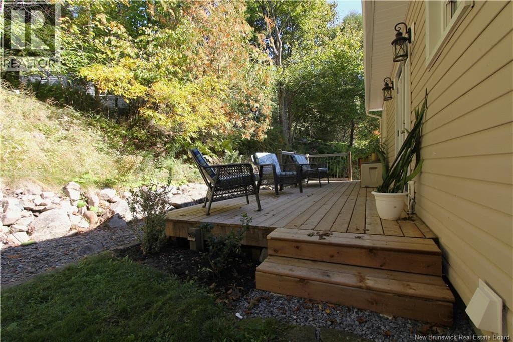 15 Hazen Avenue, photo 48