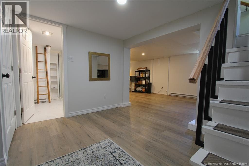 15 Hazen Avenue, photo 32