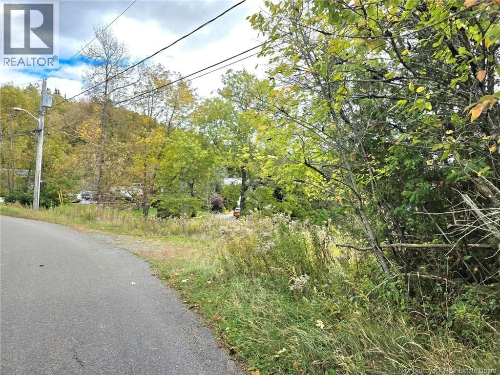372 Highland Road, photo 3