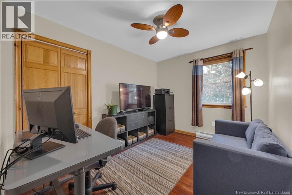 101 Law Avenue, photo 17