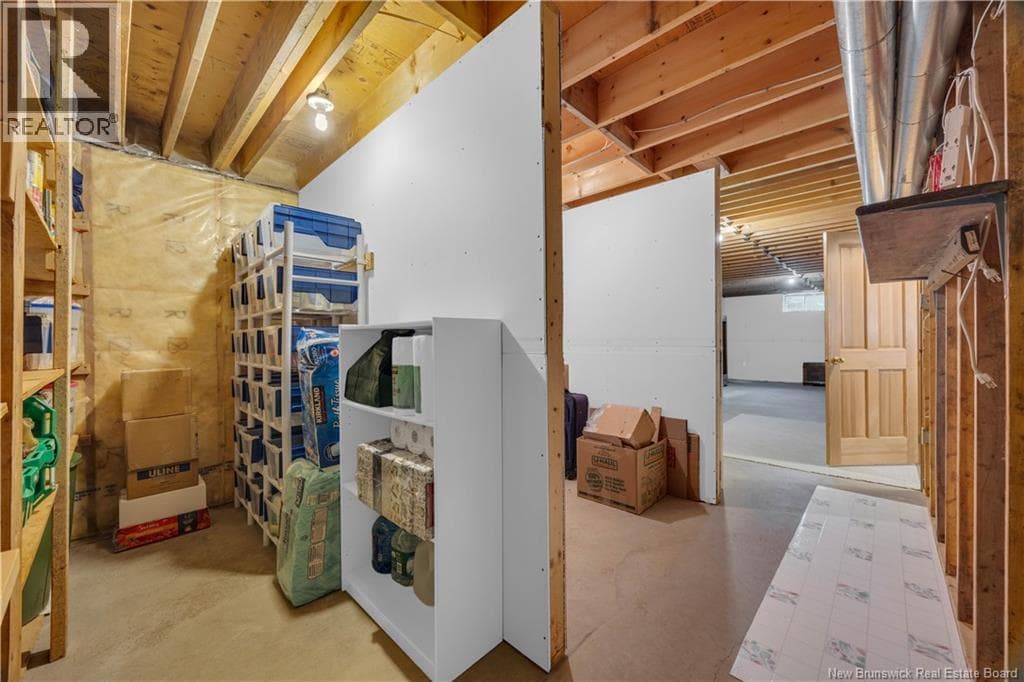 101 Law Avenue, photo 23