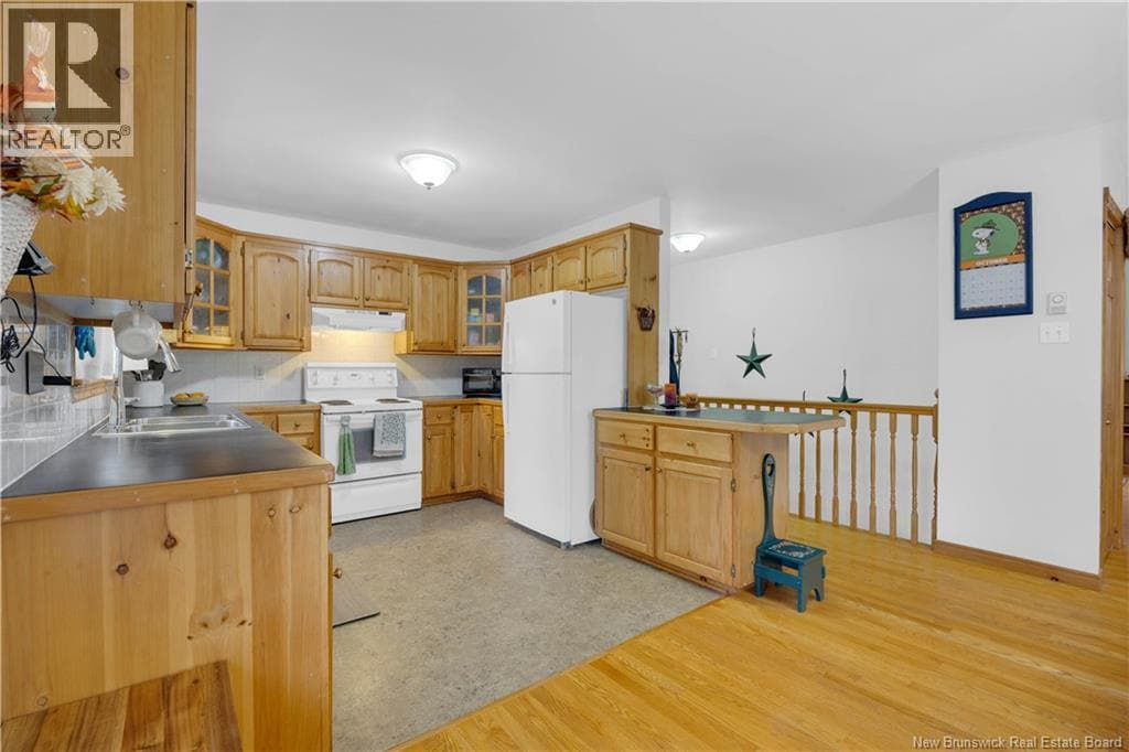 101 Law Avenue, photo 11