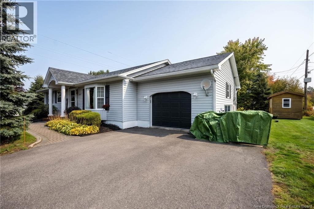 101 Law Avenue, photo 2