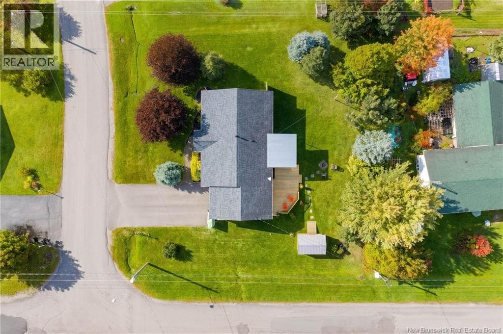 101 Law Avenue, photo 34