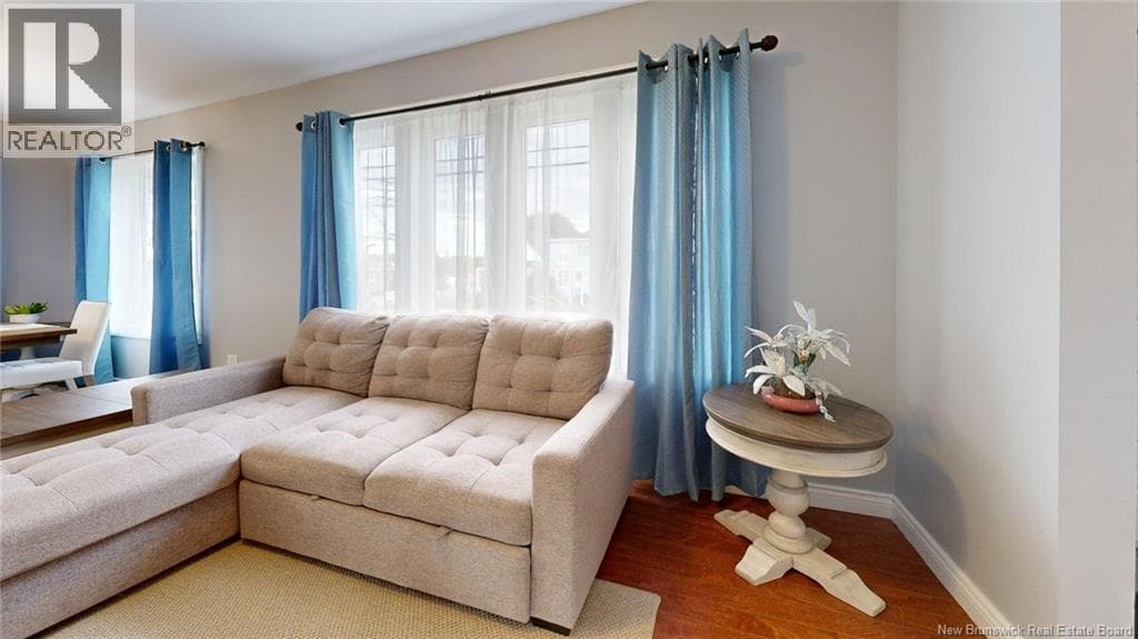 240 Loch Lomond Road, photo 8