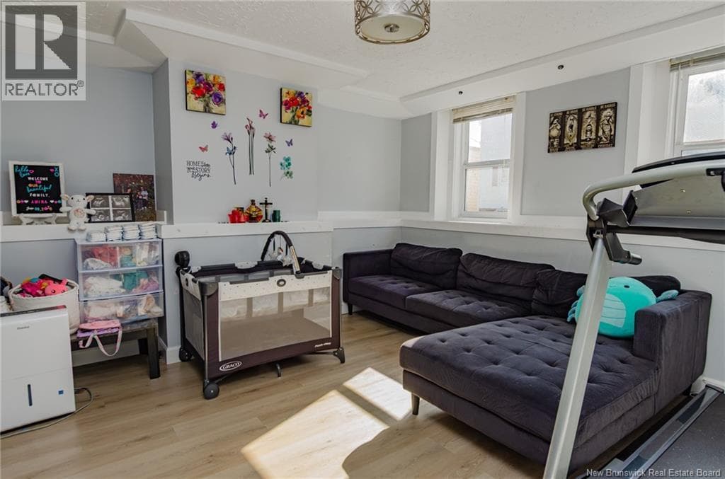 143 Elliott Row, photo 17