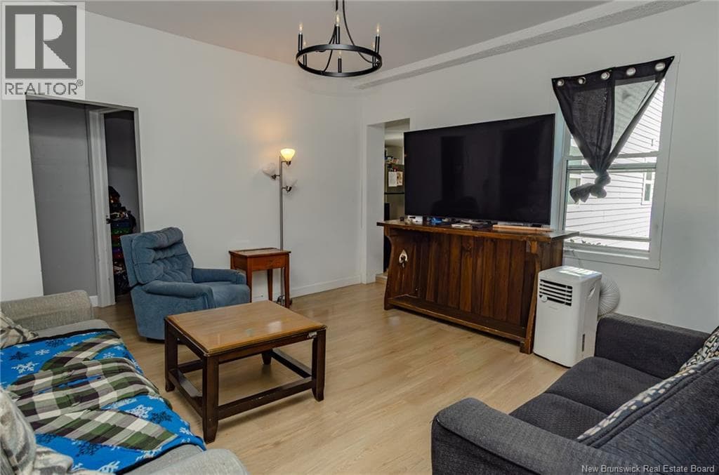 143 Elliott Row, photo 7