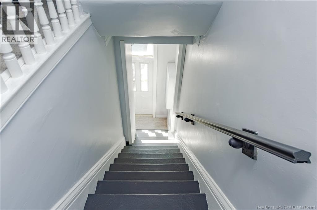 143 Elliott Row, photo 10