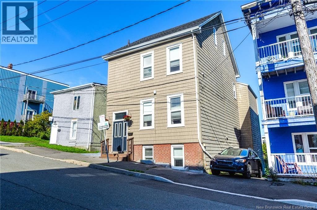 143 Elliott Row, photo 2