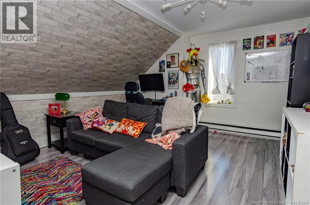 143 Elliott Row, photo 9