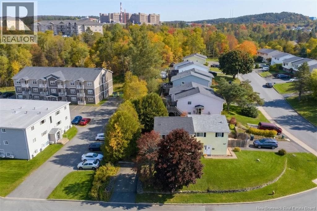 145 Woodhaven Drive, photo 3