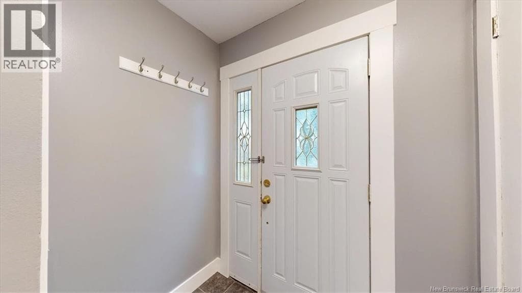 145 Woodhaven Drive, photo 4