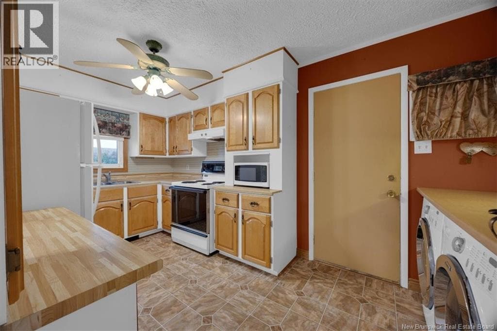 12 Avon Court, photo 11