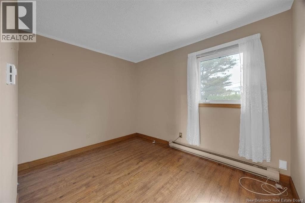 12 Avon Court, photo 16