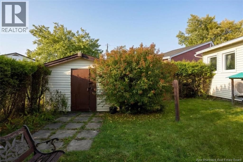 12 Avon Court, photo 24