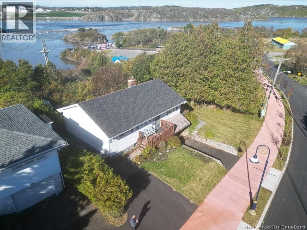 44 Fallsview Avenue, photo 12