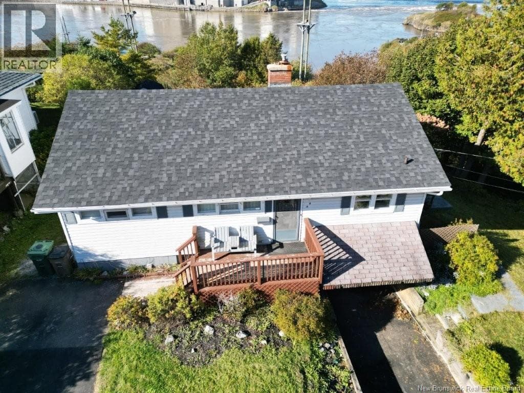 44 Fallsview Avenue, photo 2