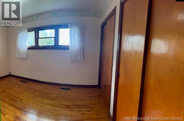 44 Fallsview Avenue, photo 24