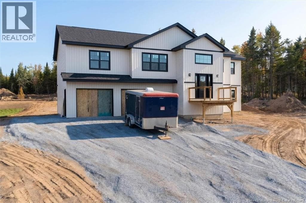 47 Montana Drive, photo 2