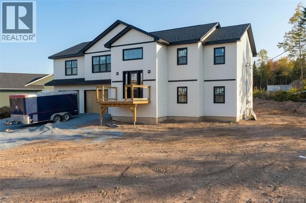 47 Montana Drive, photo 3