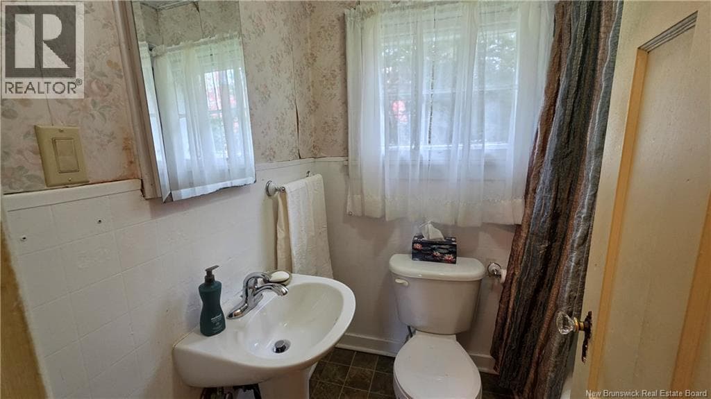15 Avery Lane, photo 13