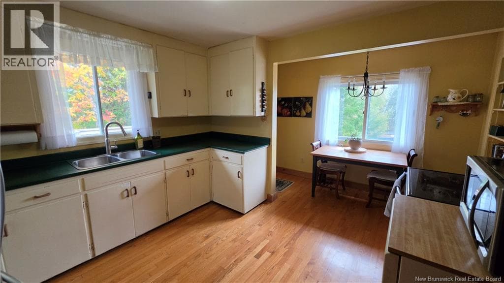 15 Avery Lane, photo 19